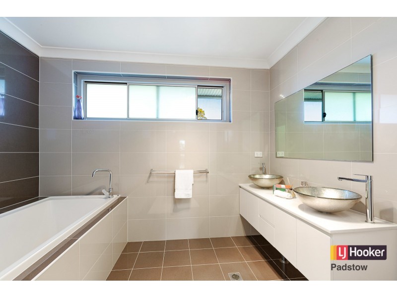 12 Merris Place, Milperra NSW 2214