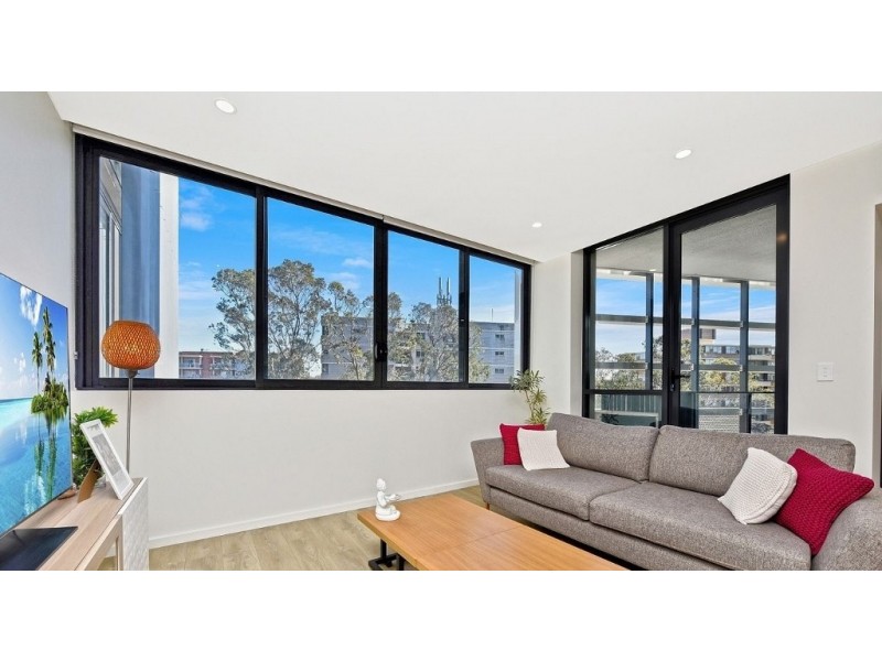 402/6 Cross Street, Bankstown NSW 2200