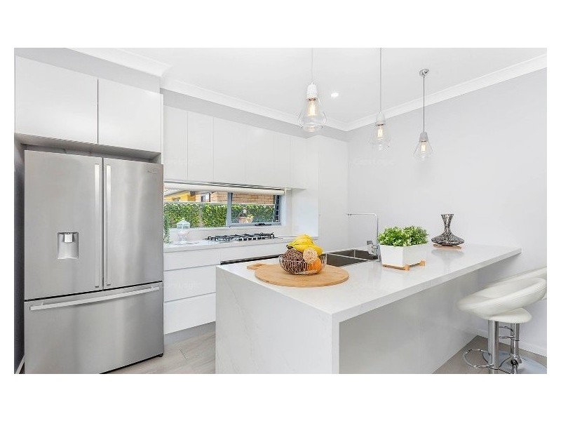 6 Grieve Crescent, Milperra NSW 2214