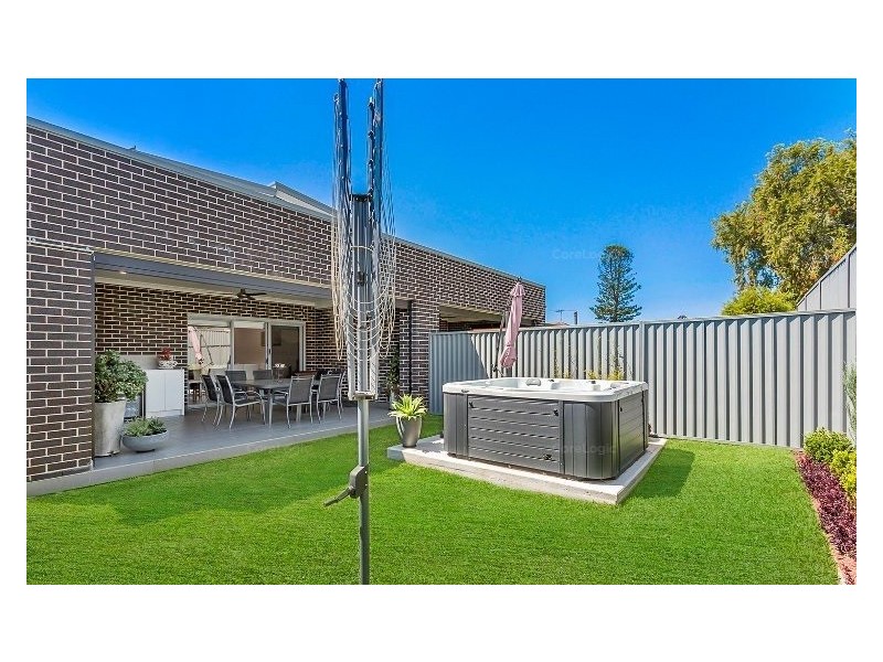 6 Grieve Crescent, Milperra NSW 2214