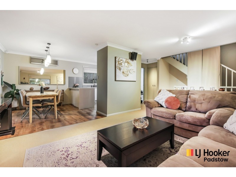 8/5 Henry Kendall Avenue, Padstow Heights NSW 2211