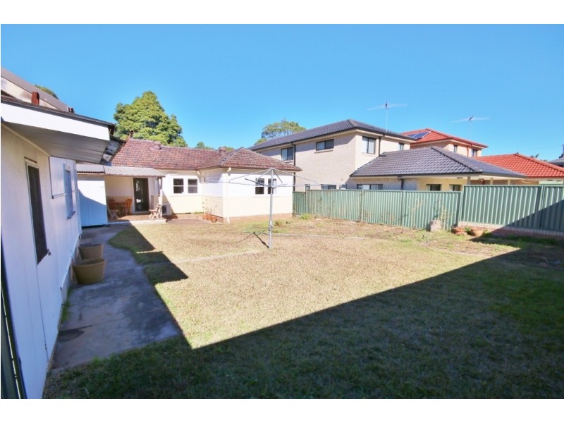 8 Halcyon Avenue, Padstow NSW 2211