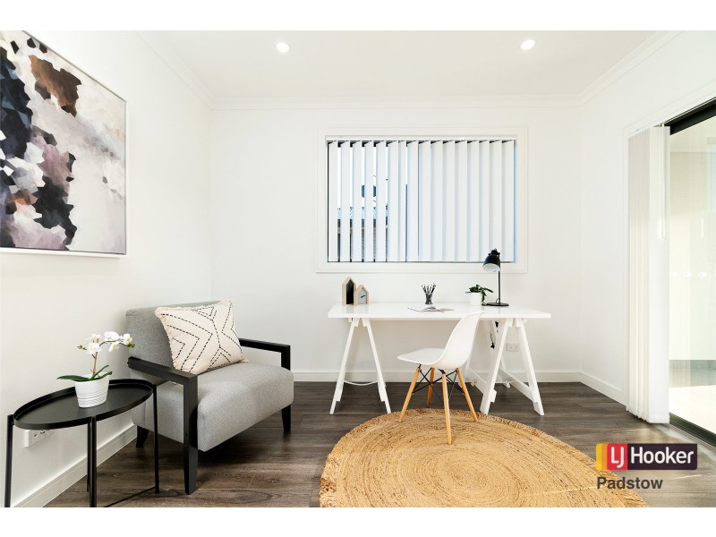 2/65 Ramsay Road, Picnic Point NSW 2213