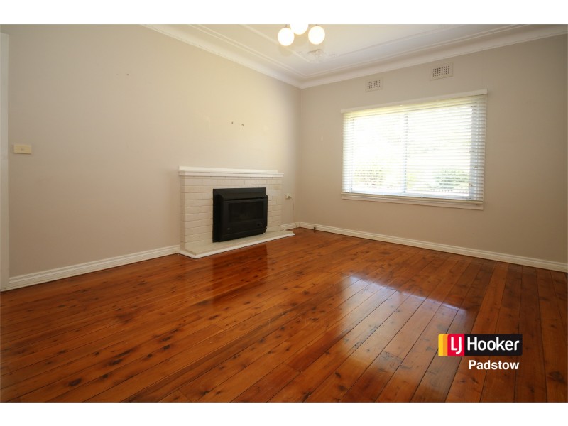30 Glenview Avenue, Revesby NSW 2212