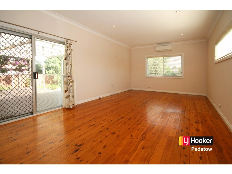 30 Glenview Avenue, Revesby NSW 2212