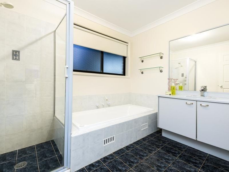 12 Berry Grove, Menai NSW 2234