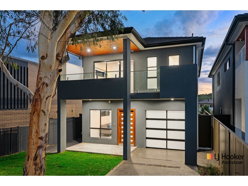 81 Burns Road, Picnic Point NSW 2213