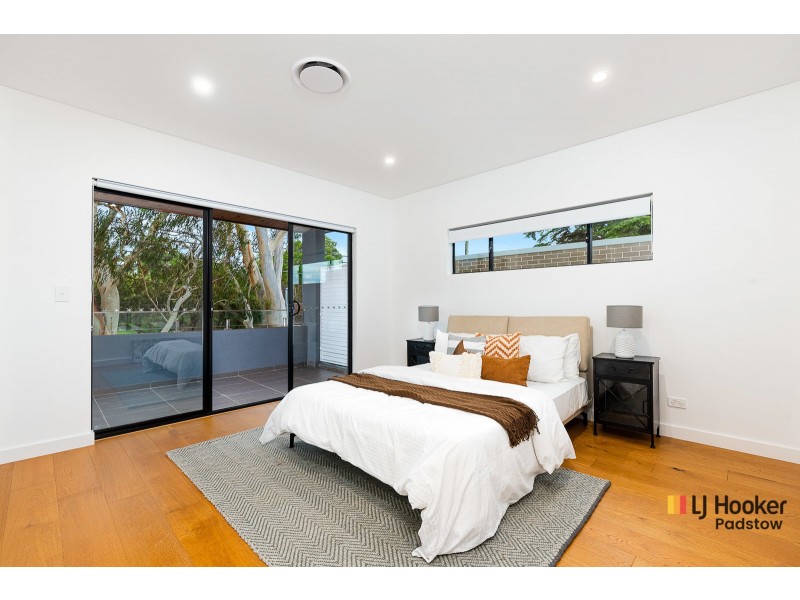 81 Burns Road, Picnic Point NSW 2213