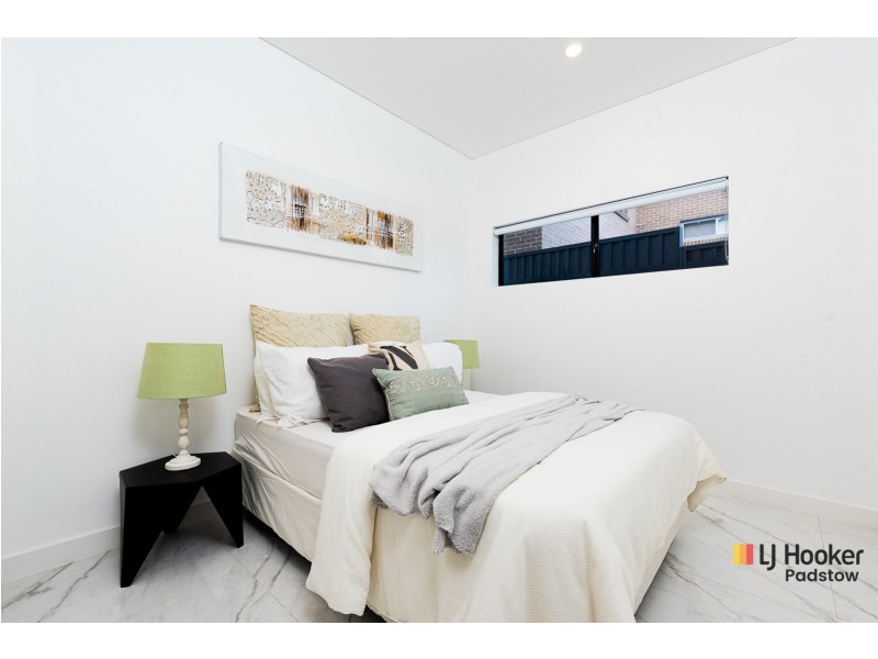 81 Burns Road, Picnic Point NSW 2213