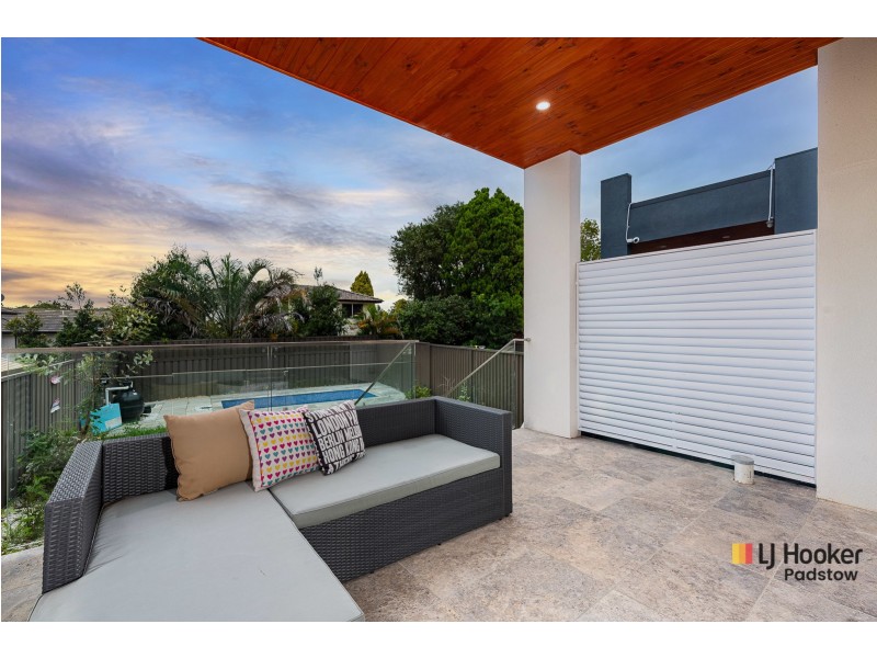 81 Burns Road, Picnic Point NSW 2213