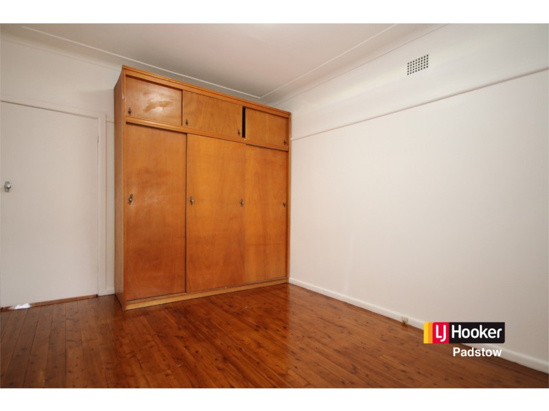 27 Fewtrell Avenue, Revesby Heights NSW 2212