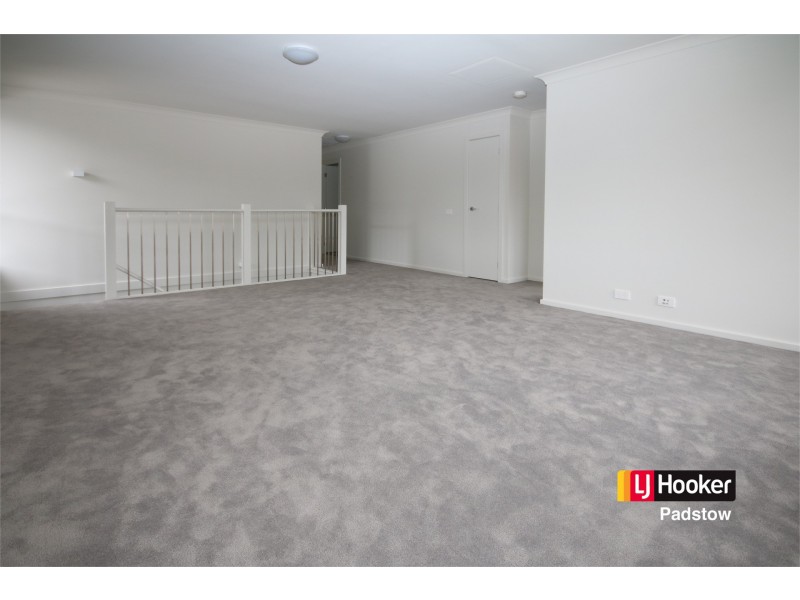 17 Boniwell Road, Moorebank NSW 2170