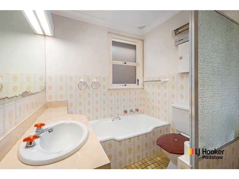 21 Woodburn Avenue, Panania NSW 2213