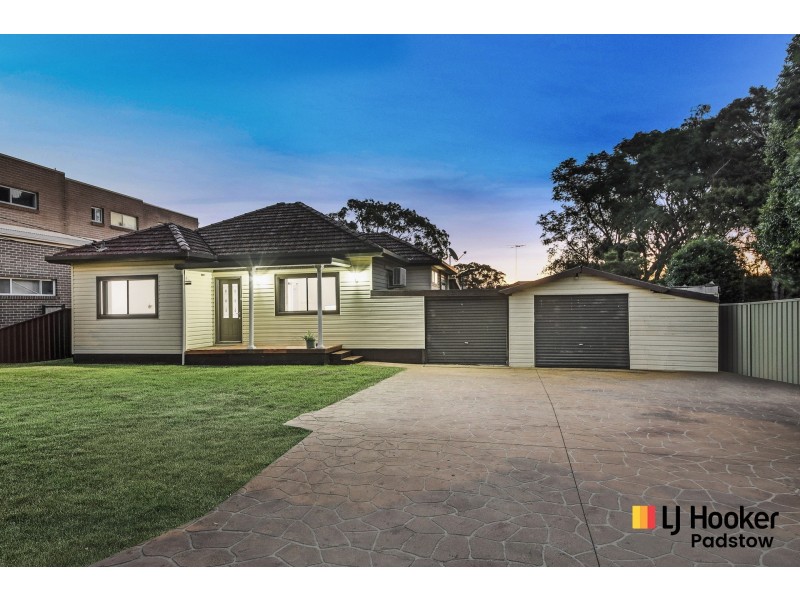 2 Hazelglen Avenue, Panania NSW 2213