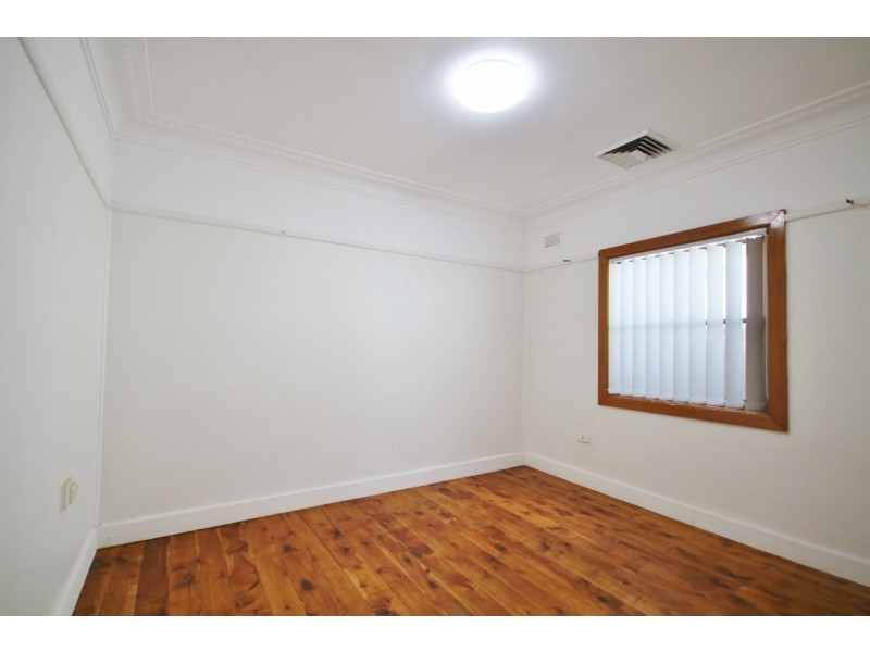 111 Howard Road, Padstow NSW 2211