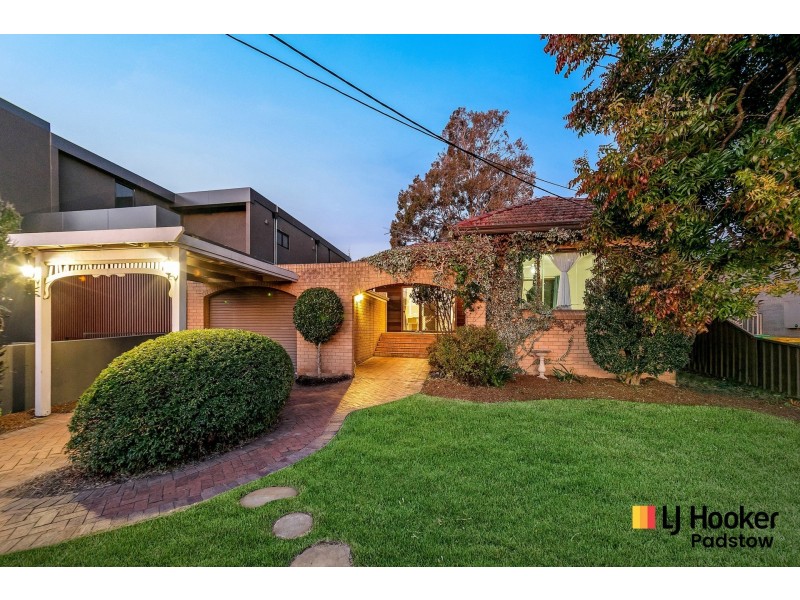 85 Victor Avenue, Picnic Point NSW 2213