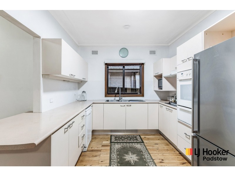 85 Victor Avenue, Picnic Point NSW 2213