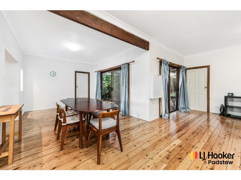 85 Victor Avenue, Picnic Point NSW 2213