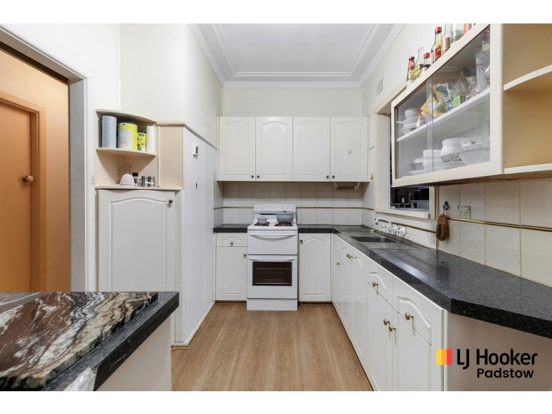 16 Langdale Avenue, Revesby NSW 2212