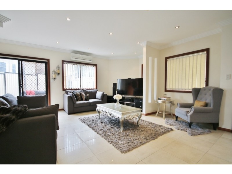 8 Baddeley Street, Padstow NSW 2211