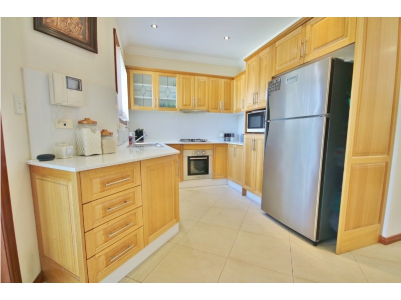 8 Baddeley Street, Padstow NSW 2211