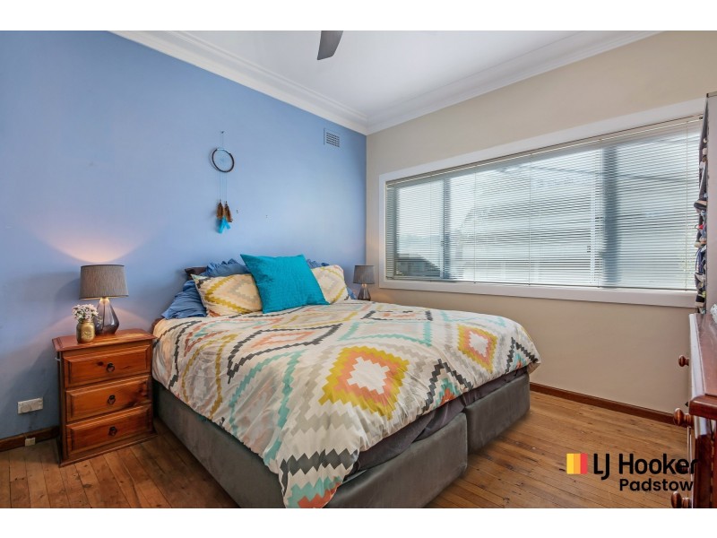 10 Wyalong Street, Panania NSW 2213