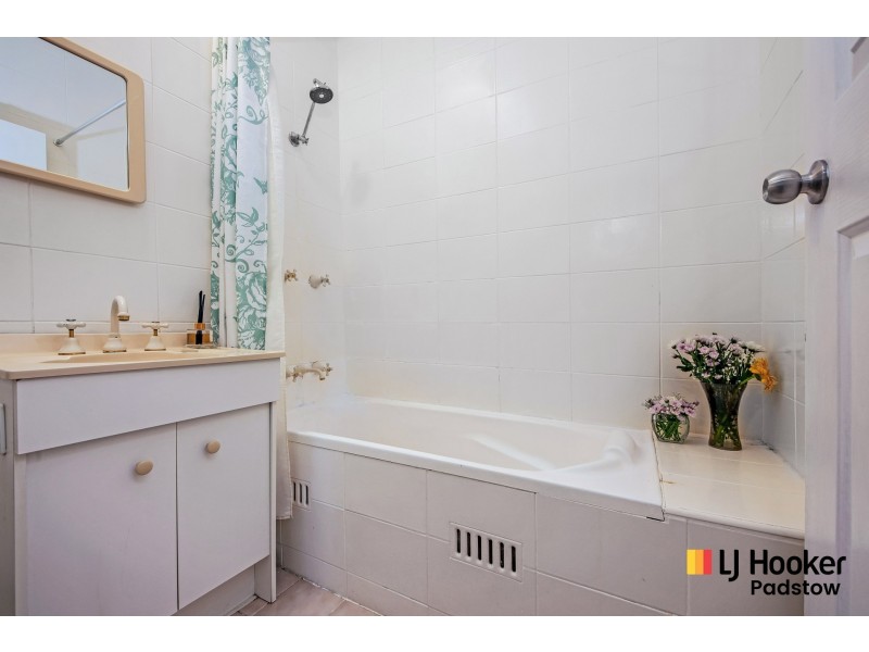 10 Wyalong Street, Panania NSW 2213