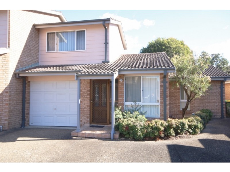 2/98 Tower Street, Panania NSW 2213