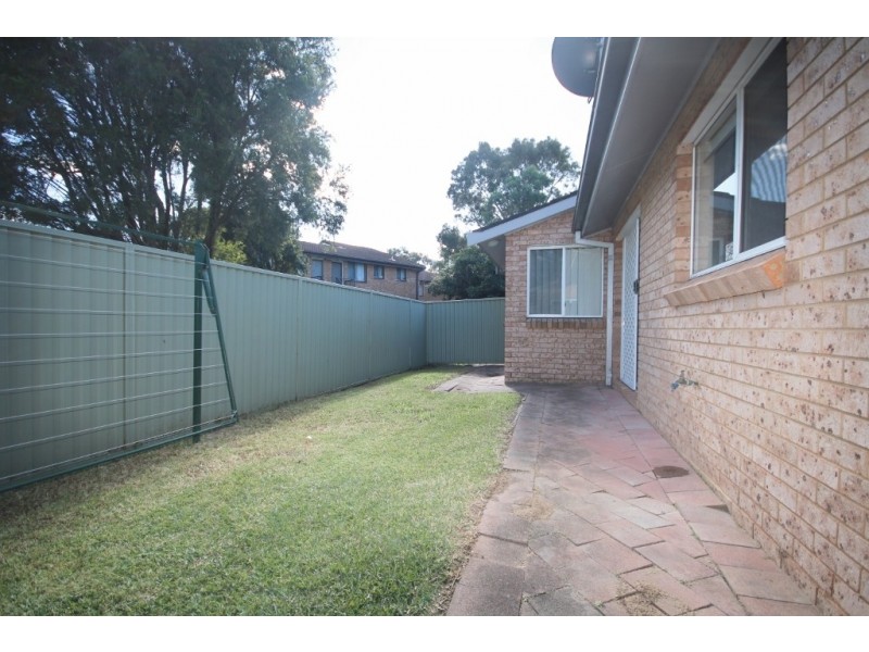 2/98 Tower Street, Panania NSW 2213