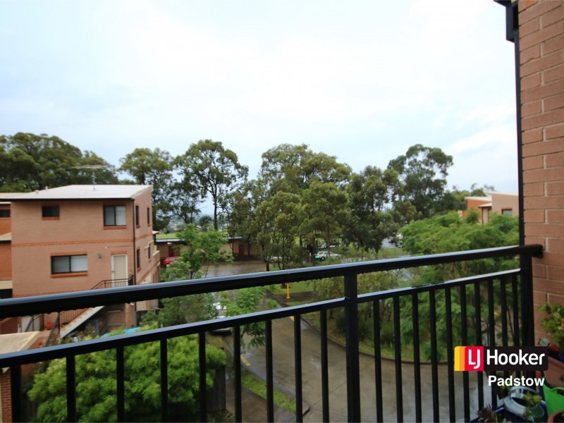 45/68 Davies Road, Padstow NSW 2211