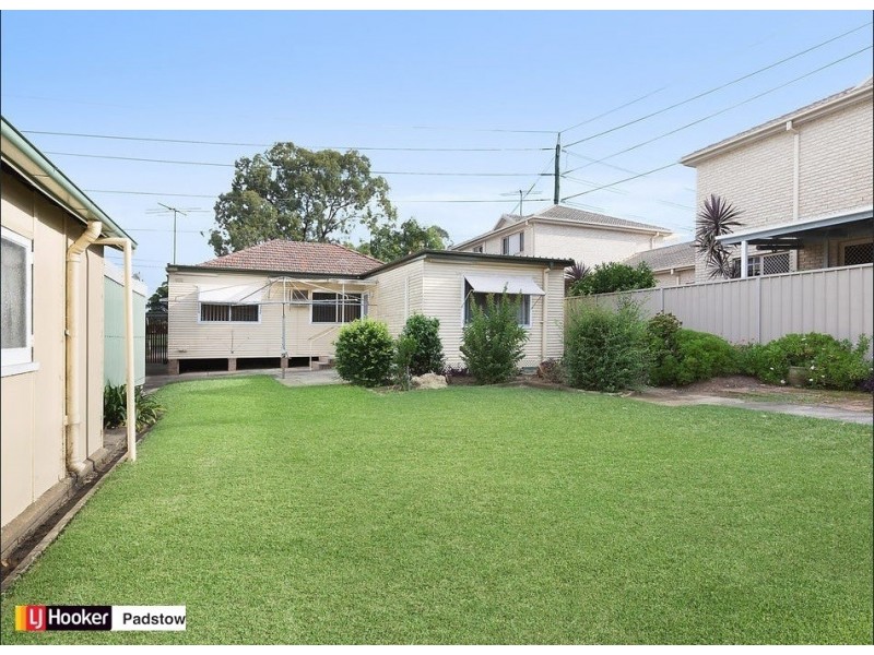 88 Bransgrove Road, Revesby NSW 2212