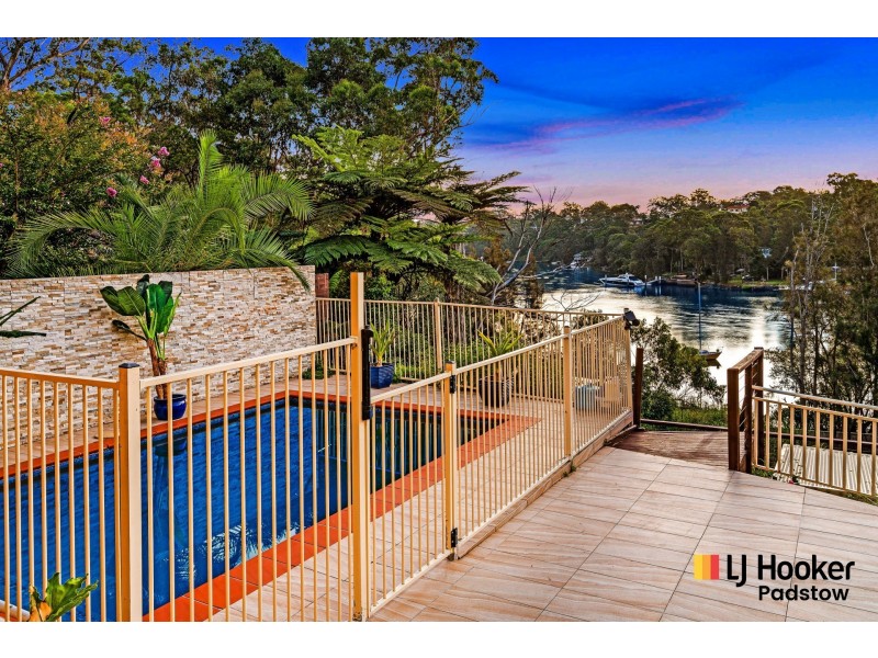 806a Henry Lawson Drive, Picnic Point NSW 2213