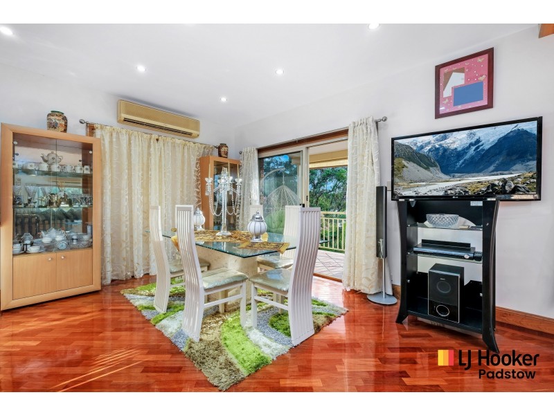 806a Henry Lawson Drive, Picnic Point NSW 2213