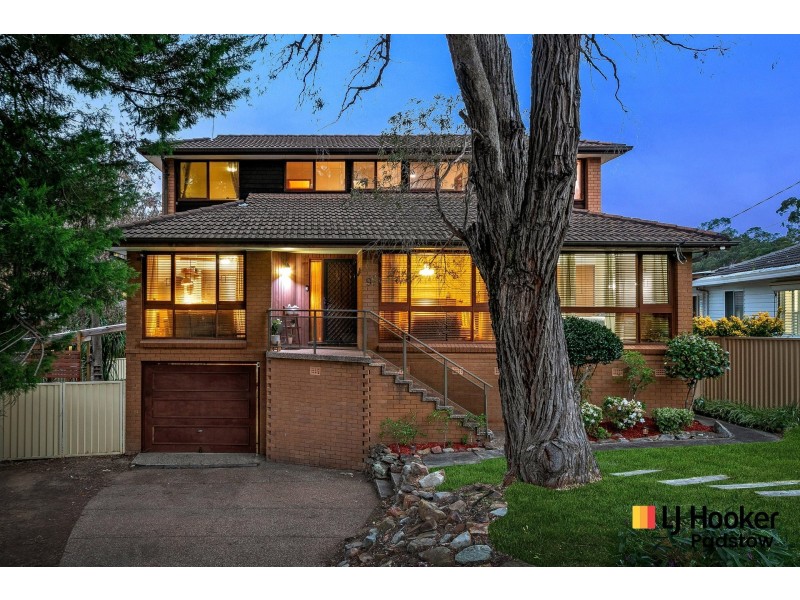 9 Samoa Avenue, Picnic Point NSW 2213