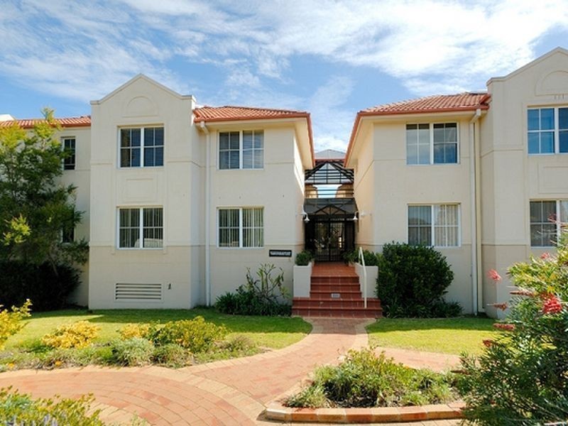 4/27 Bluegum Way, Menai NSW 2234