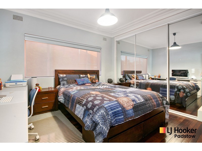 765 Henry Lawson Drive, Picnic Point NSW 2213