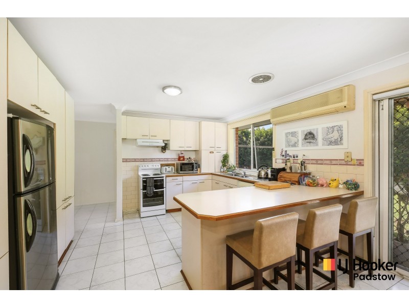 789 Henry Lawson Drive, Picnic Point NSW 2213