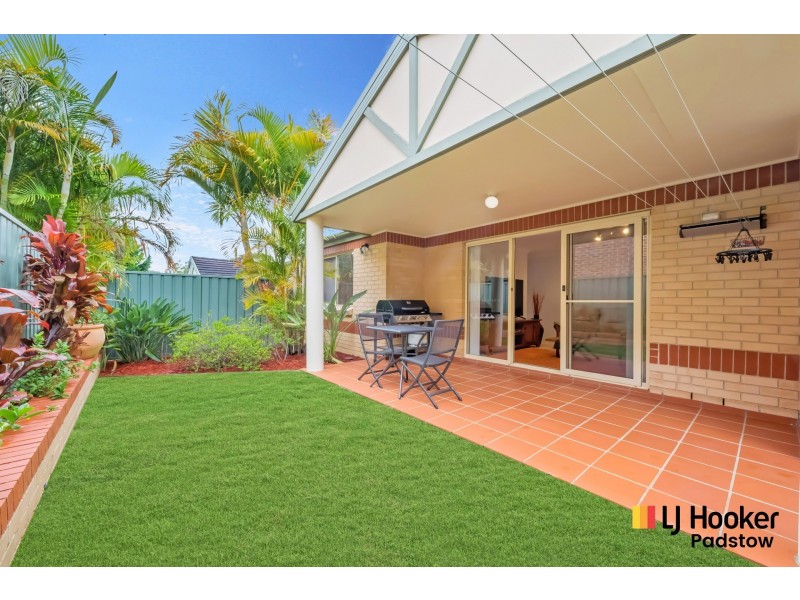 3/879 Henry Lawson Drive, Picnic Point NSW 2213
