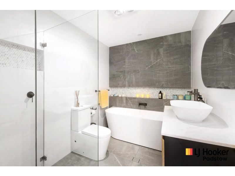 12A Claverdon Avenue, Picnic Point NSW 2213