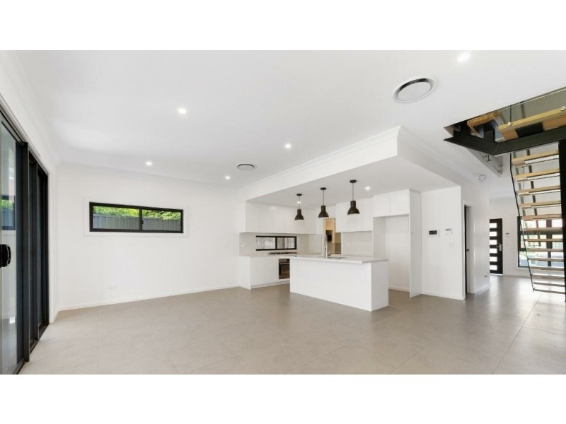 2C Stretham Avenue, Picnic Point NSW 2213