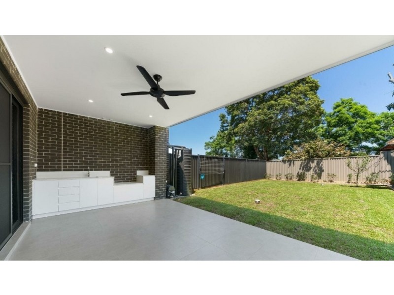 2C Stretham Avenue, Picnic Point NSW 2213