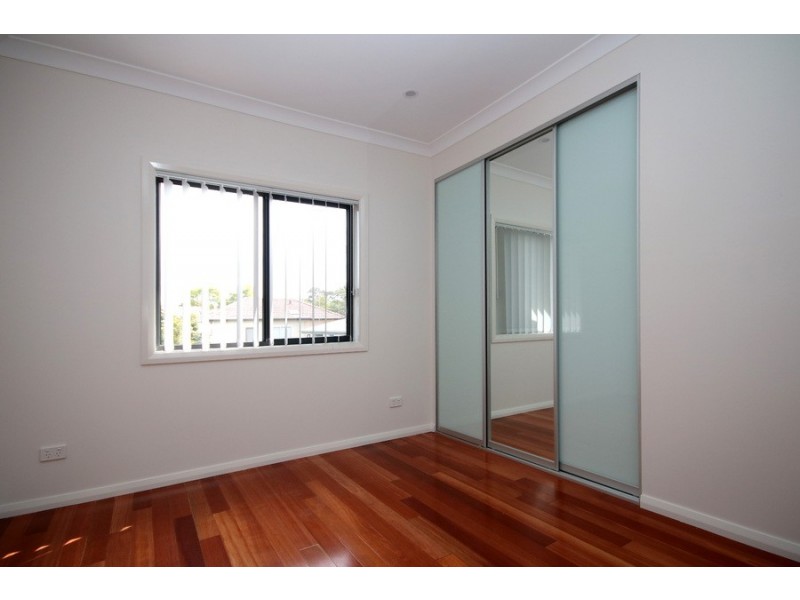 10 Nichols Avenue, Revesby NSW 2212