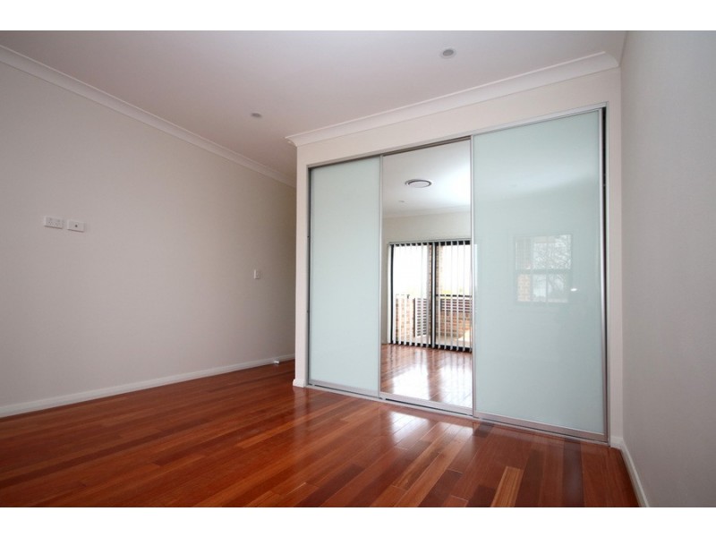 10 Nichols Avenue, Revesby NSW 2212