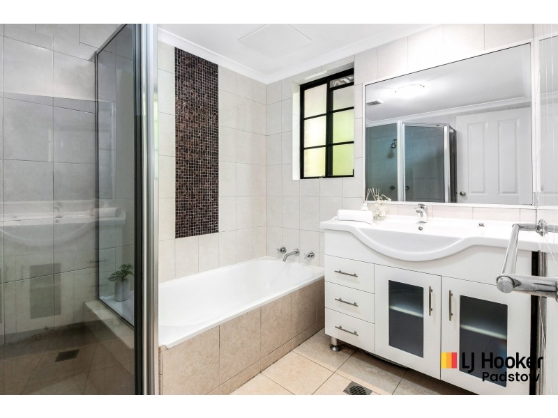 A8/7 Macmahon Place, Menai NSW 2234