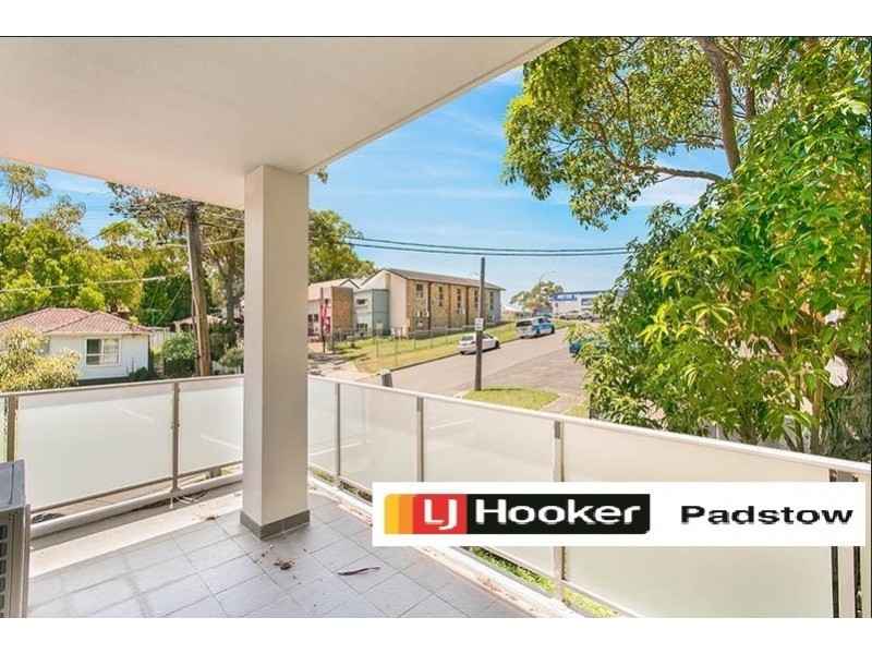 13/1 Hugh Avenue, Peakhurst NSW 2210