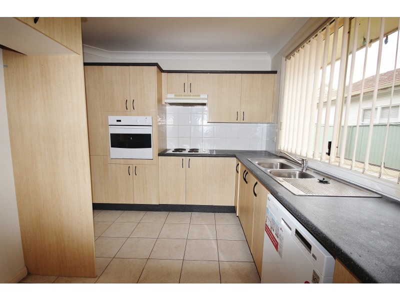 2/91 Picnic Point Road, Panania NSW 2213