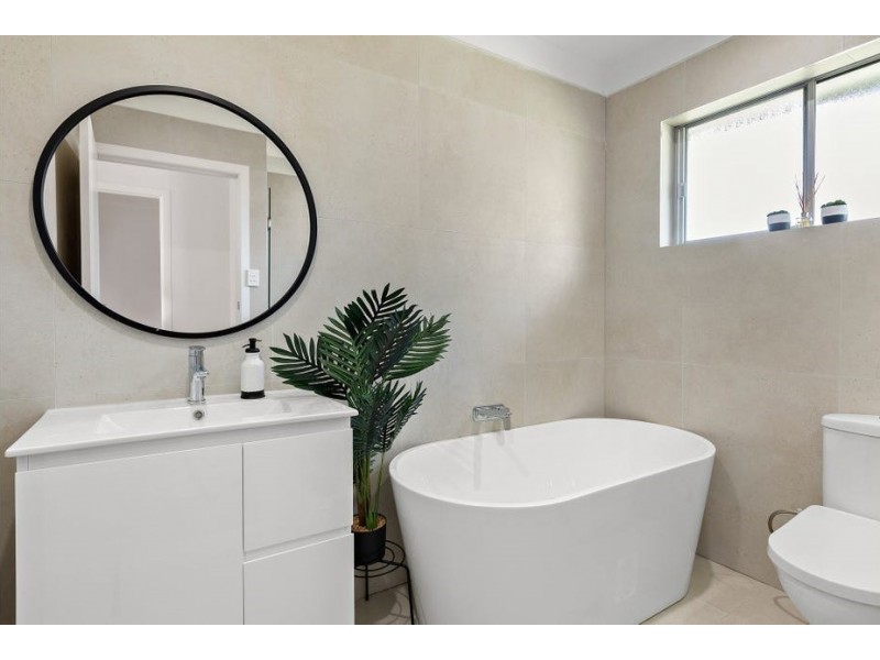 15A Bungalow Road, Roselands NSW 2196