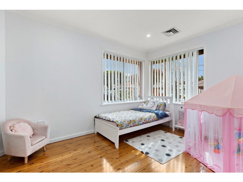 15A Bungalow Road, Roselands NSW 2196