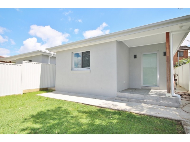1/4 Gwandalan Road, Padstow NSW 2211