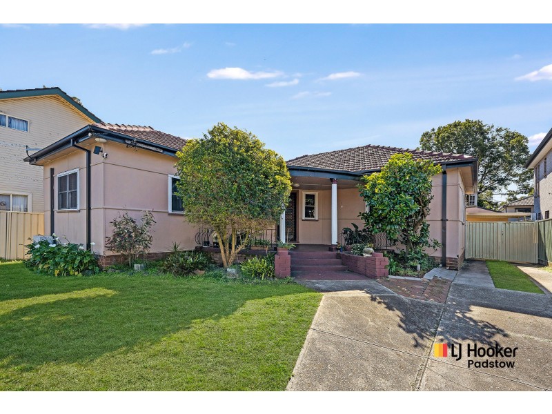 963 Henry Lawson Drive, Padstow Heights NSW 2211